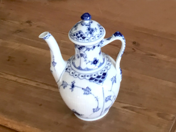 Halbspitze / Half Lace: Kaffeekanne, klein