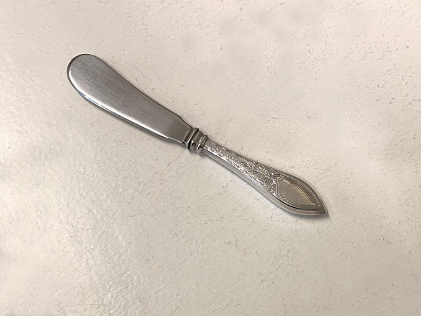 EMPIRE: Buttermesser