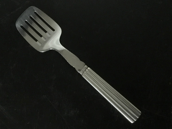 BERNADOTTE (Georg Jensen): Sardinengabel