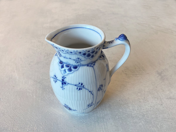 Halbspitze / Half Lace: Milchkrug, klein
