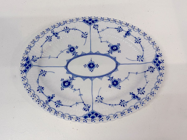 Vollspitze / Full Lace: Servierplatte 25,8 cm, oval