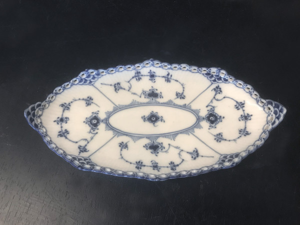 Vollspitze / Full Lace: Flache Schale, oval