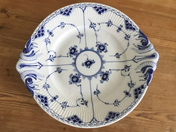 Halbspitze / Half Lace: Kuchenplatte