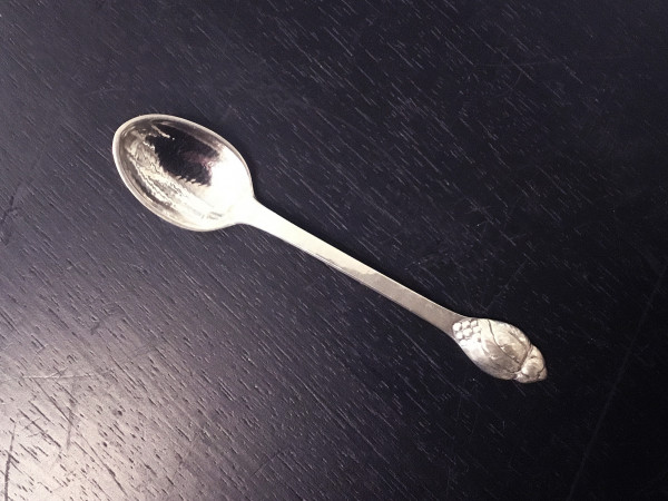 NO. 6 / WEINTRAUBE (Evald Nielsen): Teelöffel, groß
