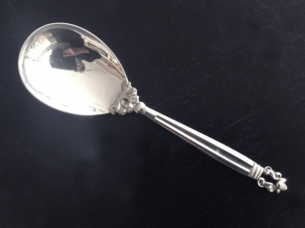 KÖNIG / ACORN (Georg Jensen): Servierlöffel, medium