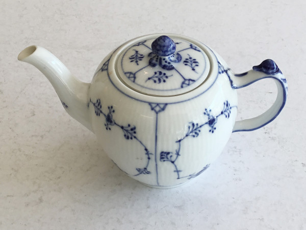 Musselmalet / Blue Fluted: Teekanne, mittel