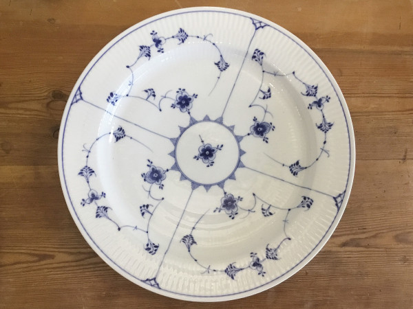 Musselmalet / Blue Fluted: Servierplatte, rund, antik (1)