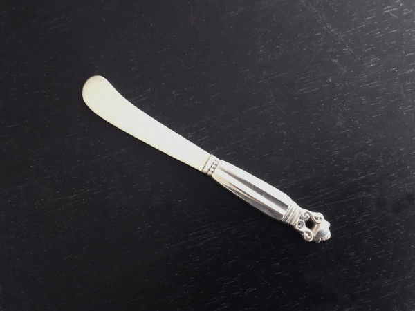 KÖNIG / ACORN (Georg Jensen): Buttermesser