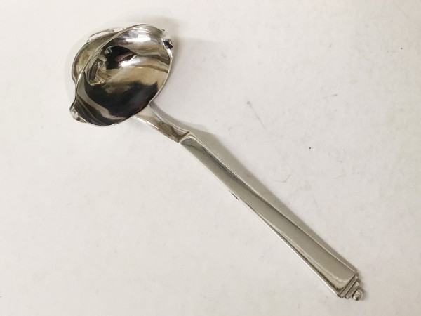 PYRAMIDE (Georg Jensen): Saucenkelle