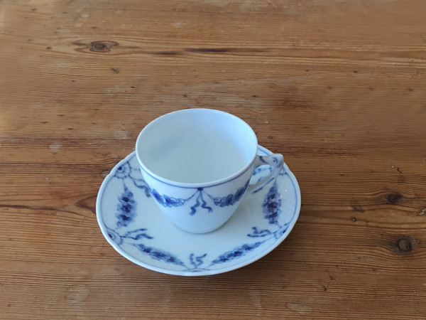 Empire: Mokkatasse mit Untertasse