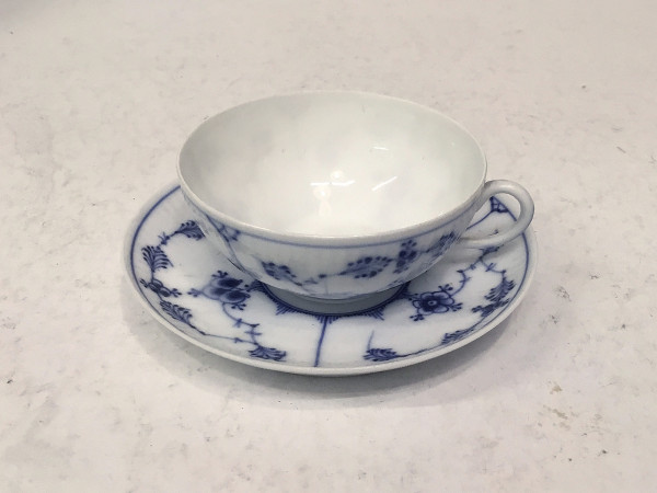 Musselmalet / Blue Fluted: Kleine Teetasse, antik