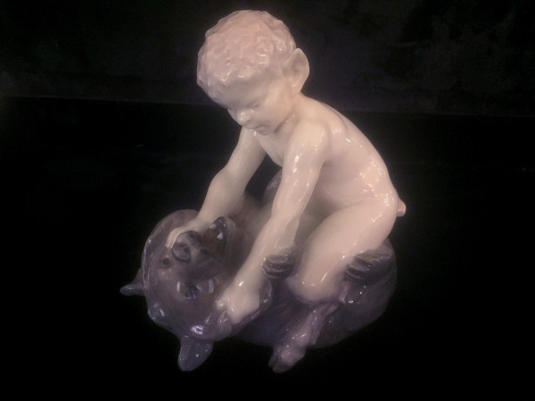 Royal Copenhagen Figur "Faun mit Bär"
