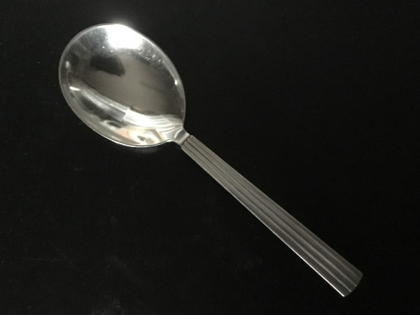 BERNADOTTE (Georg Jensen): Servierlöffel, medium