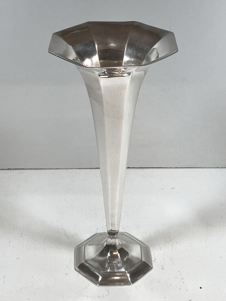 Tiffany & Co.: Vase