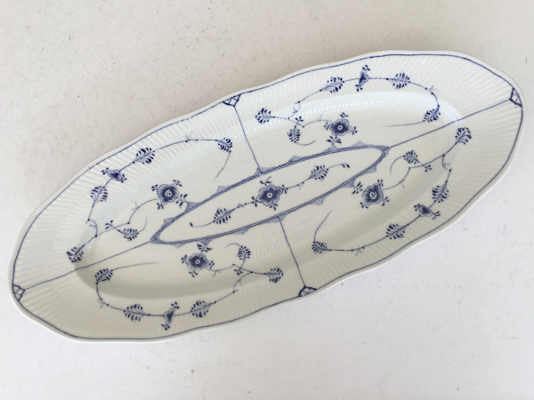 Musselmalet / Blue Fluted: Lachsplatte / Fischplatte 59 cm