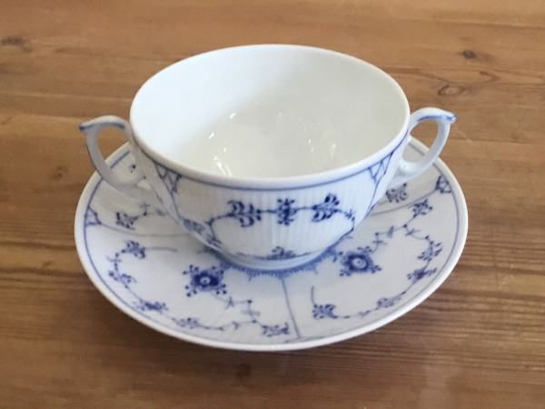 Musselmalet / Blue Fluted: Suppentasse mit Deckel,seltene Zylinderform